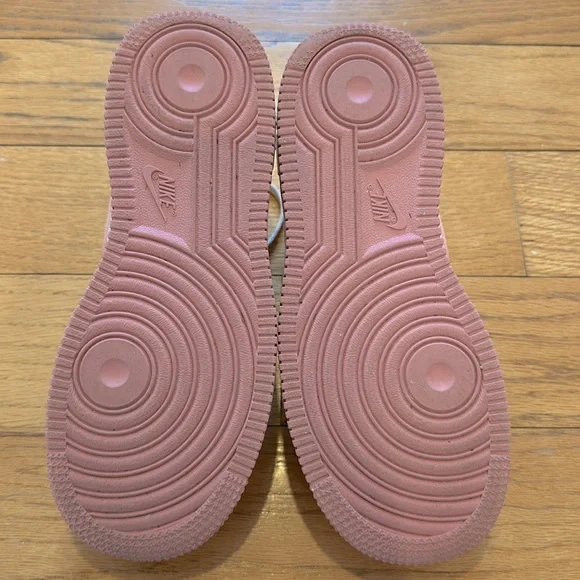 Nike Court Sneakers, size 2.5Y - Picture 4 of 4